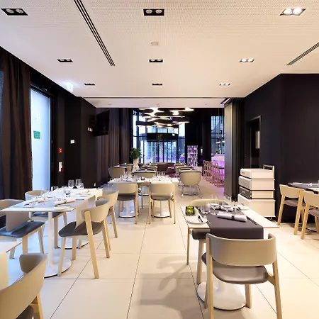 Eurostars Book Hotell