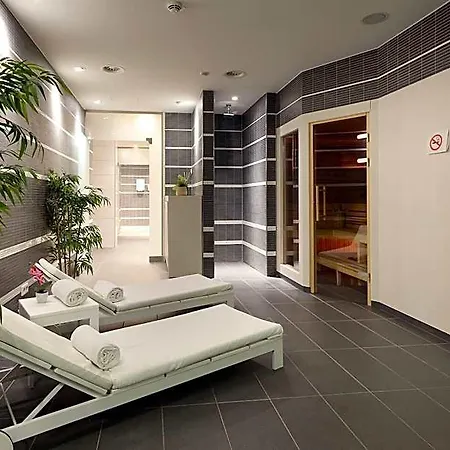 Eurostars Book Hotel 4*
