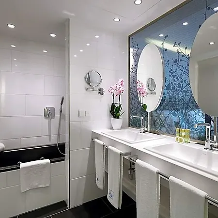 Eurostars Book Hotel 4*