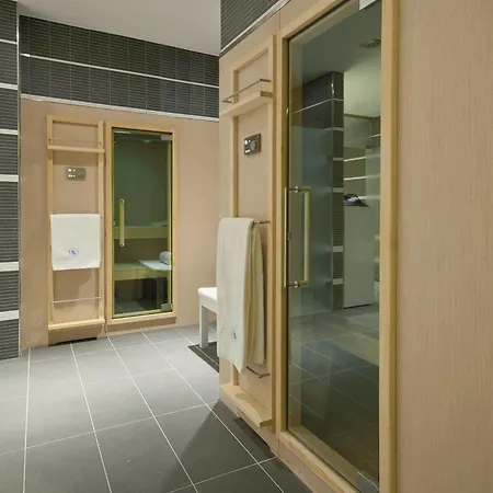 Eurostars Book Hotell 4*